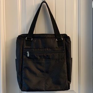 Convertible shoulder bag/backpack